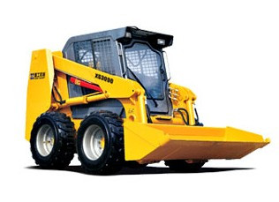 廈門廈工XGMA滑移裝載機(jī)、兩頭忙進(jìn)口（PERKINS鉑金斯）發(fā)動(dòng)機(jī)