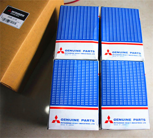 三菱12R發(fā)動(dòng)機(jī)進(jìn)氣系統(tǒng)配件