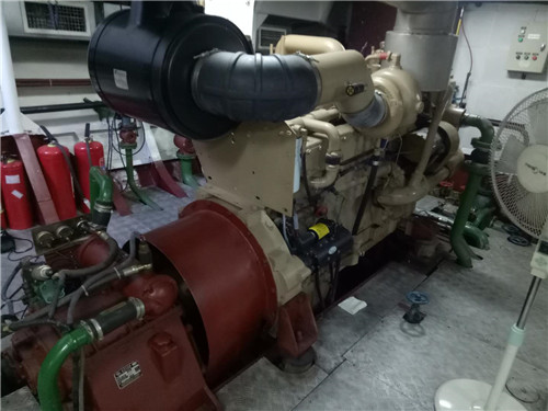 臺州臨海維修康明斯柴油發(fā)電機(jī)800千瓦的價格