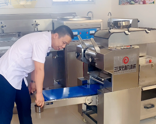 壓面拌面一體機(jī)適合什么場所使用？