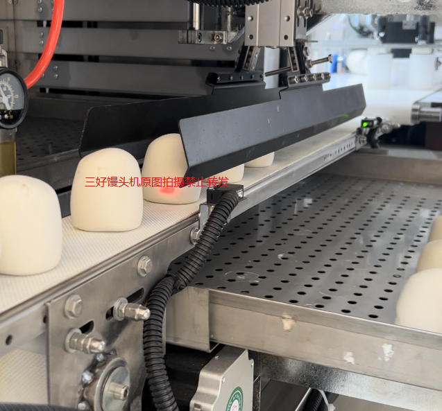 饅頭機(jī)制作戧面饅頭方法